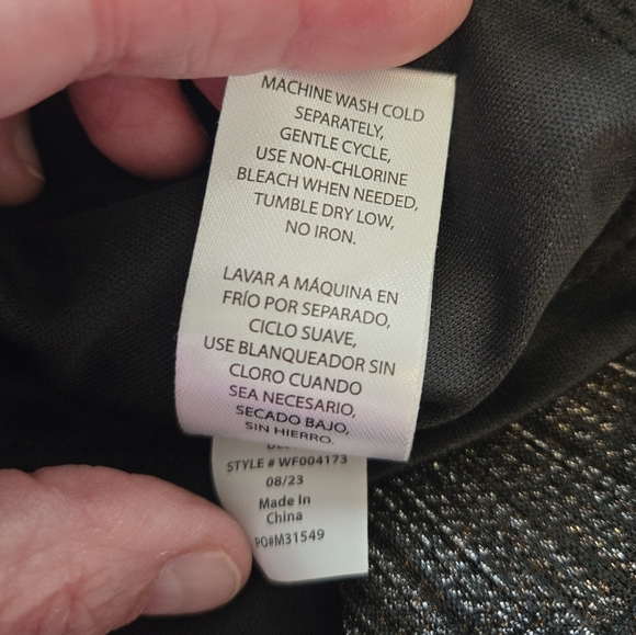 Wildfox Womens Tiered Mini Skirt Sz L Black With Gold Thread Highlights Elastic - Picture 10 of 10